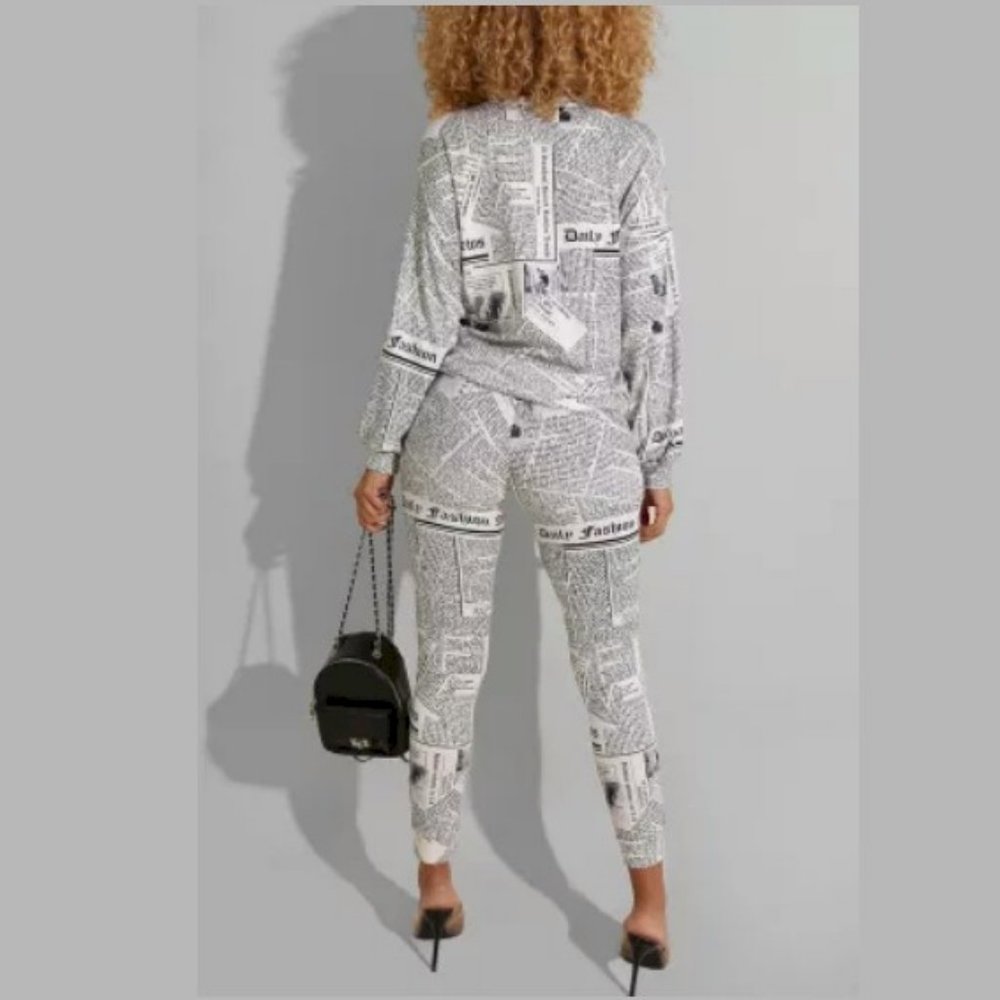 Newspaper Print Set - Pants & Top - Picture 5 of 11